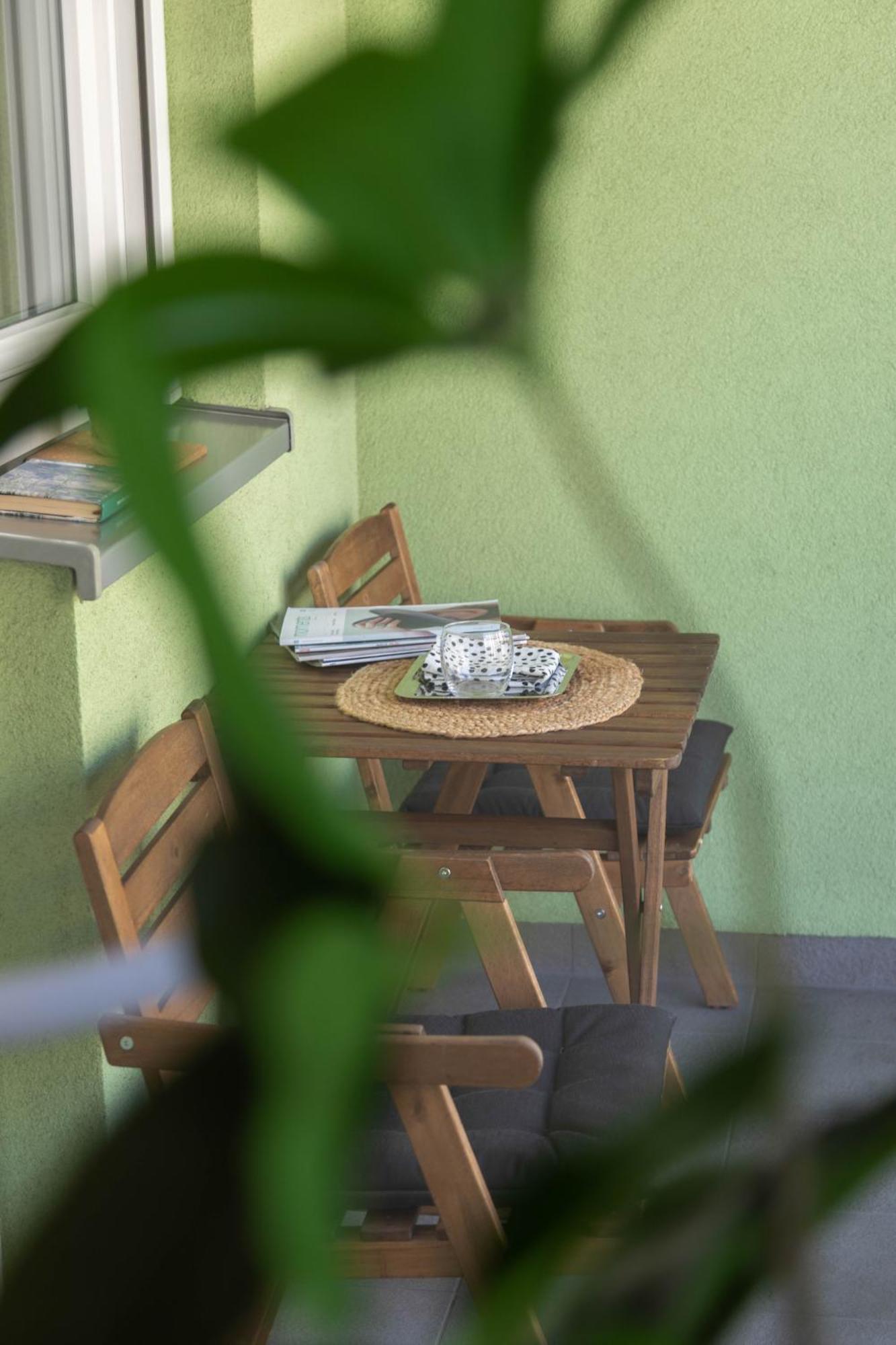 Appartement Sunny 1Bdr With Balcony & Parking à Zagreb Extérieur photo