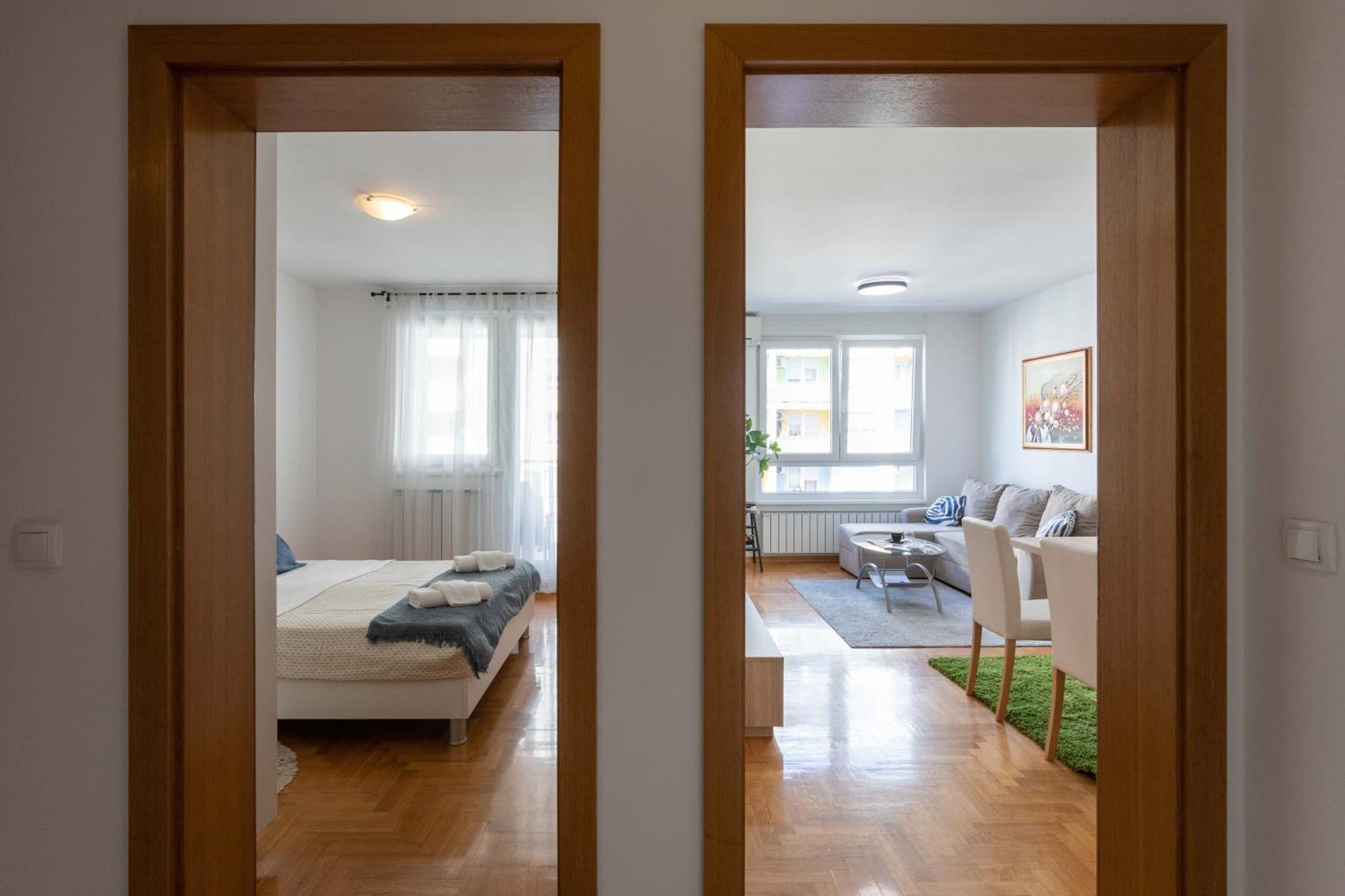 Appartement Sunny 1Bdr With Balcony & Parking à Zagreb Extérieur photo